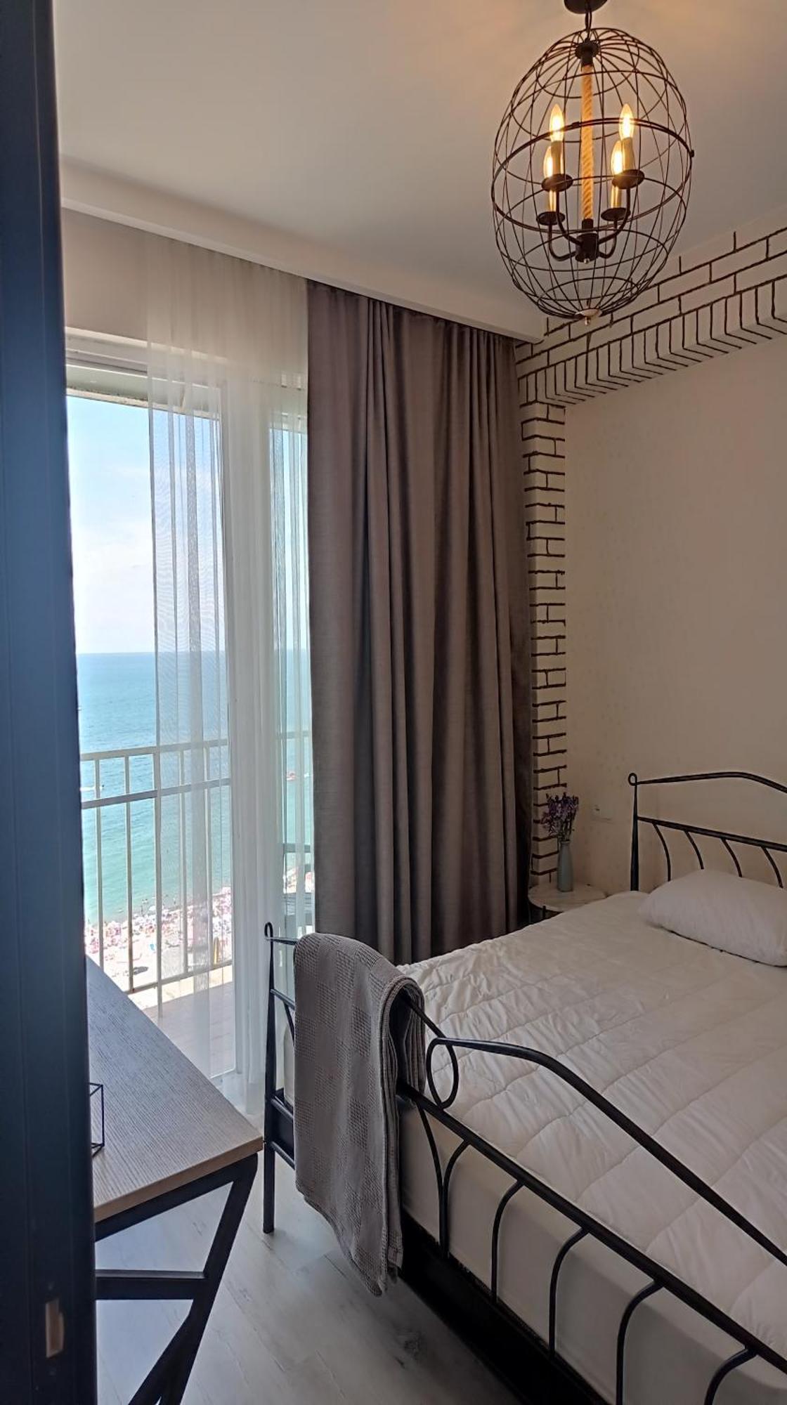 Magnolia Seaside Apartment Батуми Екстериор снимка